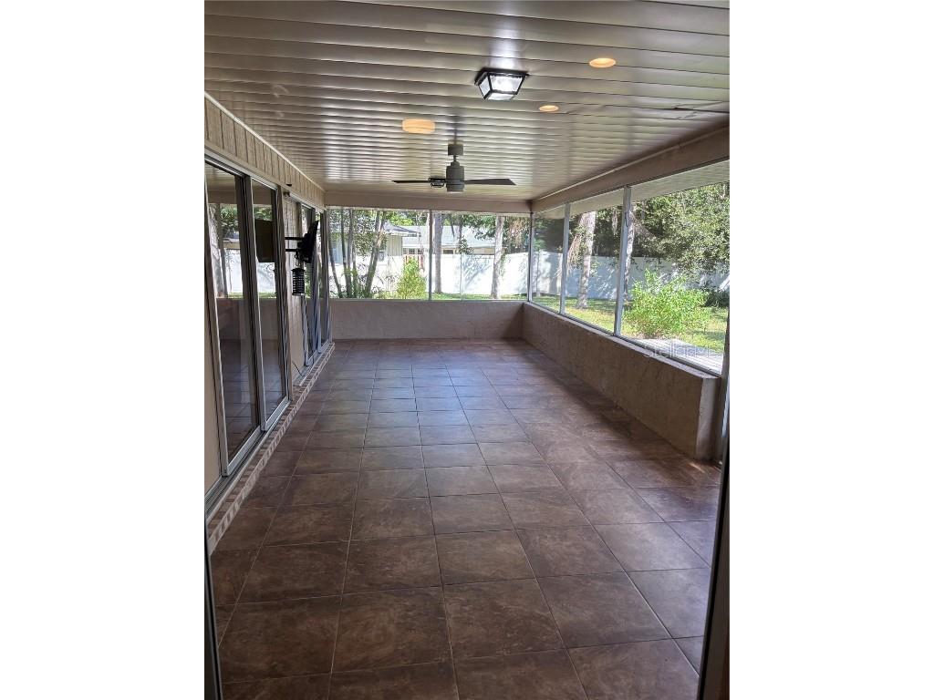 2866 E Rainbow Circle Sarasota FL 34231 A4668834 image20