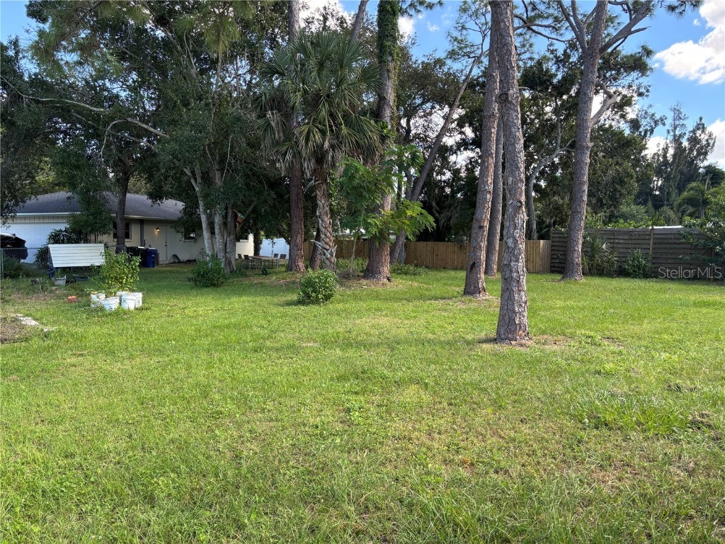 2866 E Rainbow Circle Sarasota FL 34231 A4668834 image5