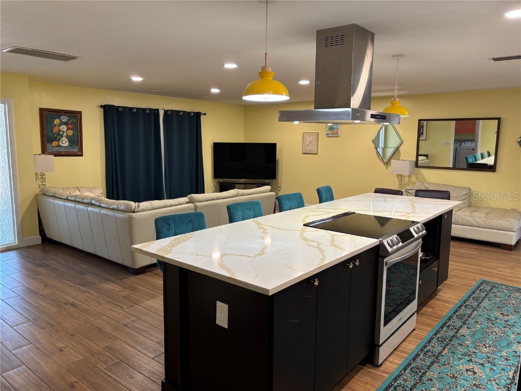 2866 E Rainbow Circle Sarasota FL 34231 A4668834 image6