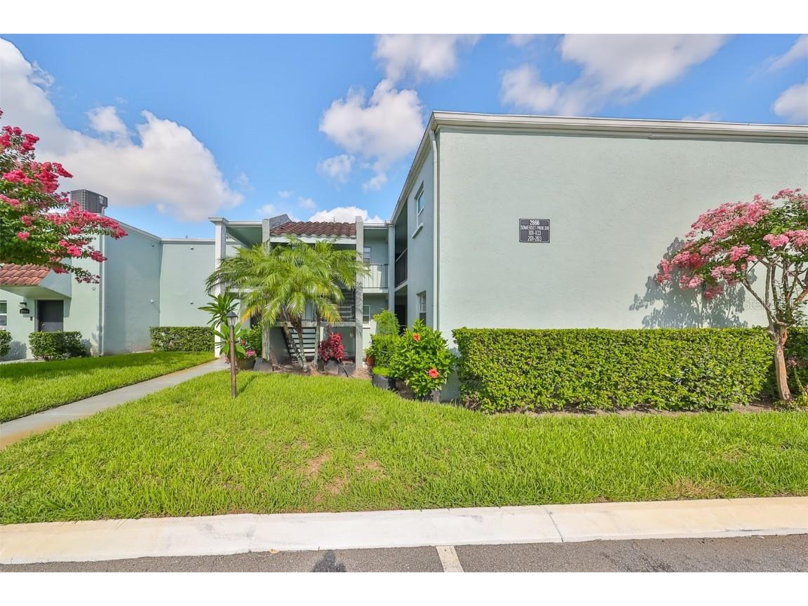 2866 Somerset Park Drive #202 Tampa FL 33613 T3539409 image1