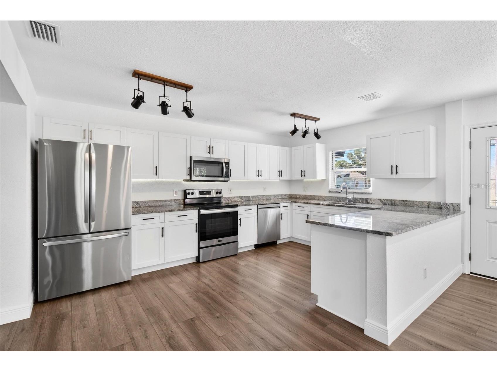 2867 51st Avenue S Saint Petersburg FL 33712 TB8475175 image7