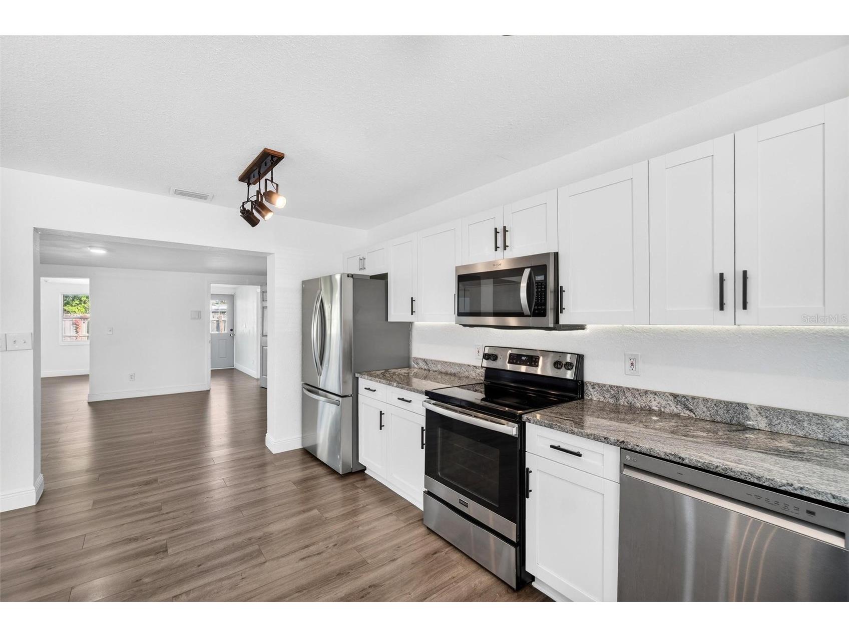 2867 51st Avenue S Saint Petersburg FL 33712 TB8475175 image8