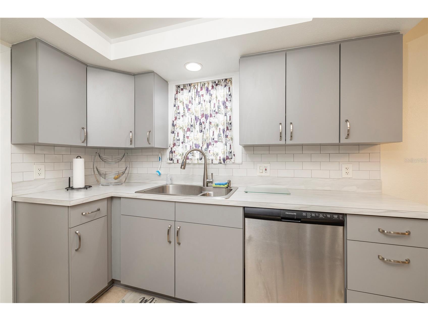 2869 30th Avenue N Saint Petersburg FL 33713 TB8531469 image14