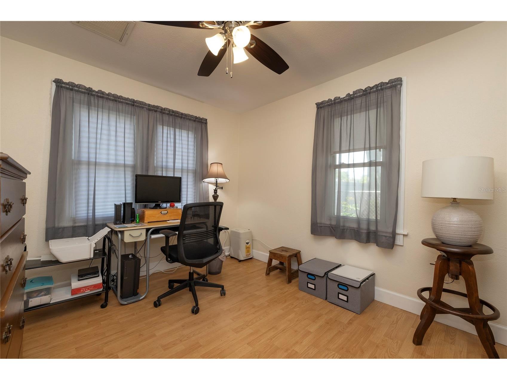 2869 30th Avenue N Saint Petersburg FL 33713 TB8531469 image24