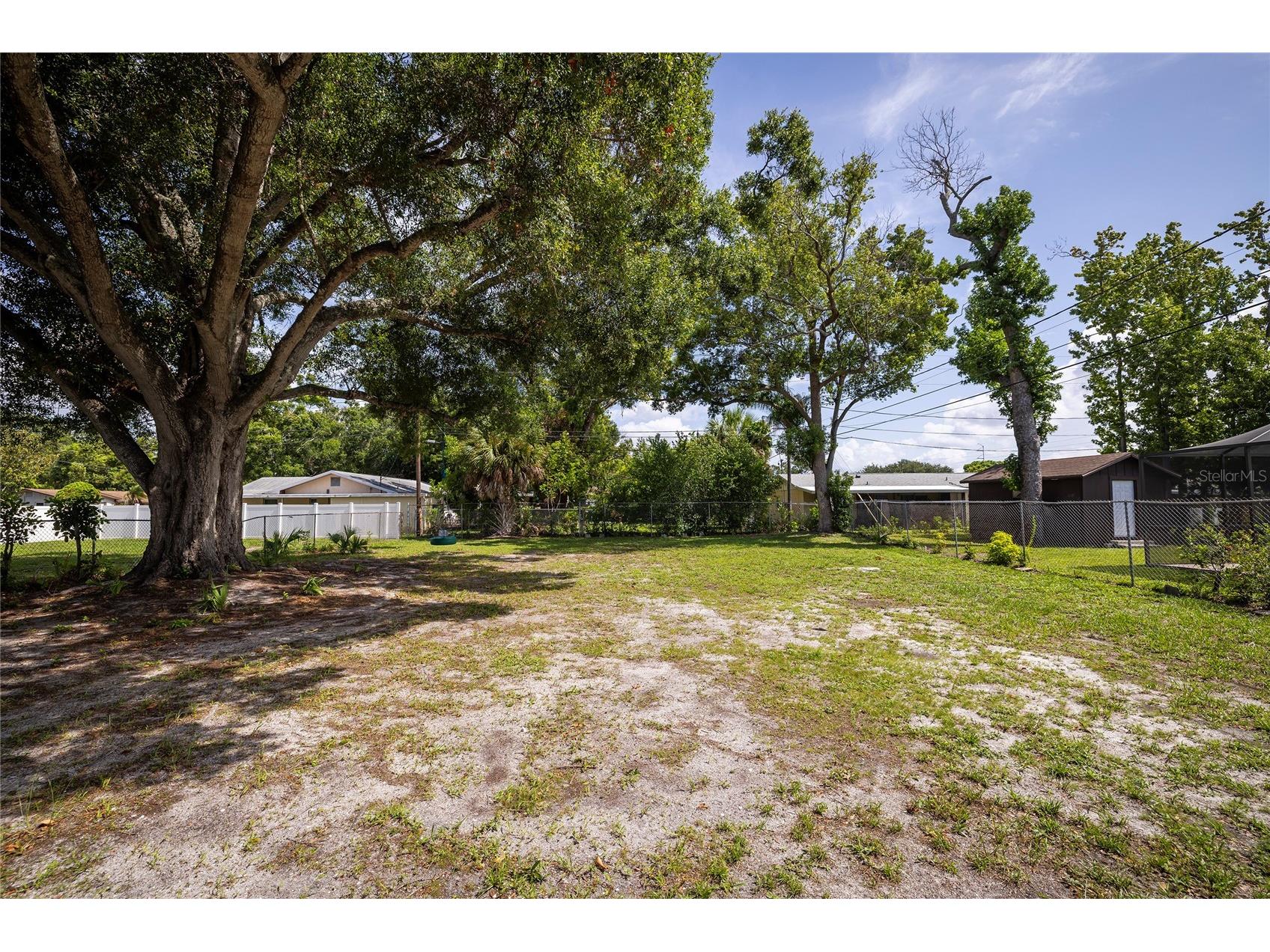 2869 30th Avenue N Saint Petersburg FL 33713 TB8531469 image32