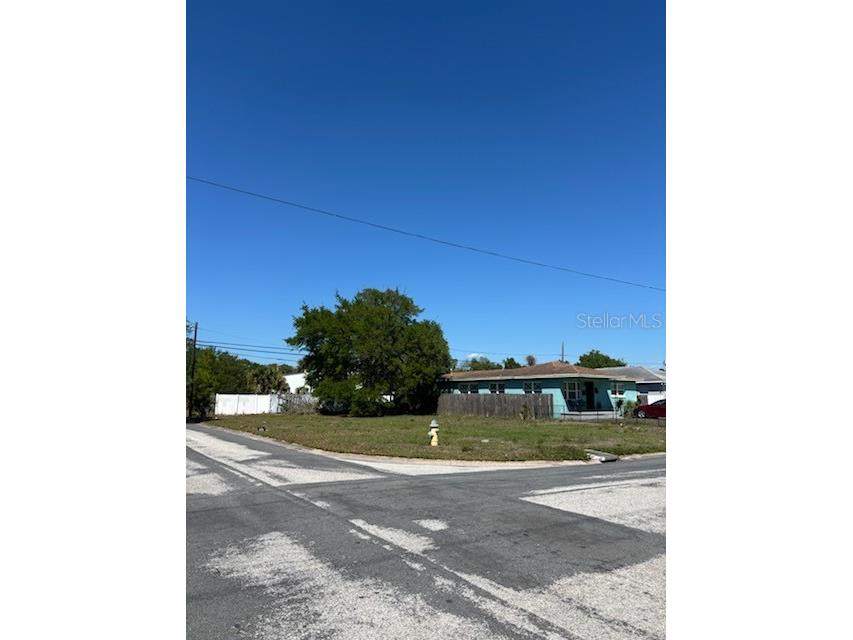 2869 Emerson Avenue S Saint Petersburg FL 33712 TB8490361 image2