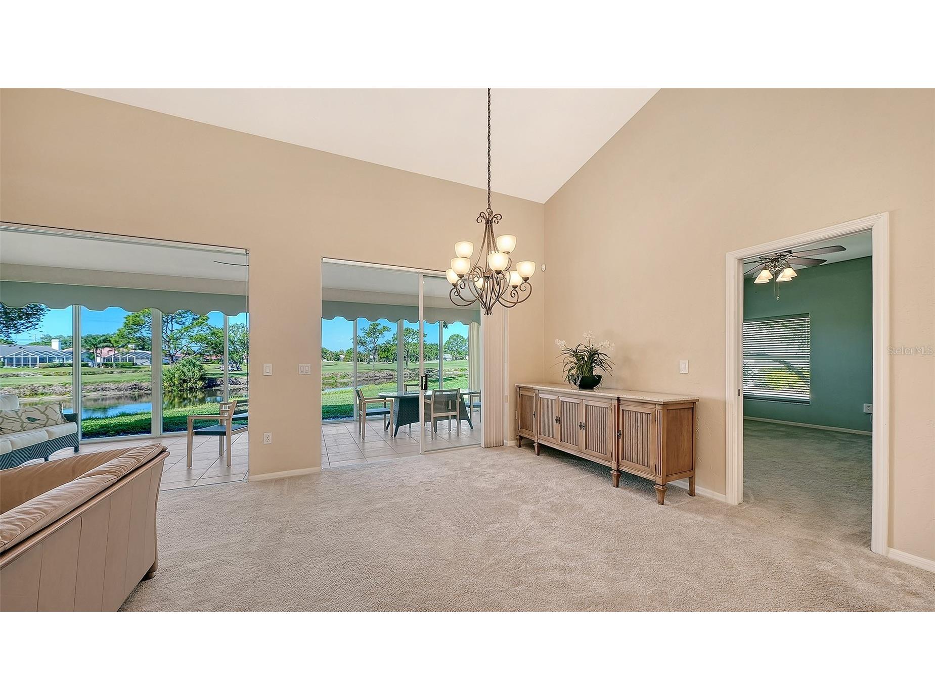 2869 Sandringham Place Sarasota FL 34235 A4691164 image11