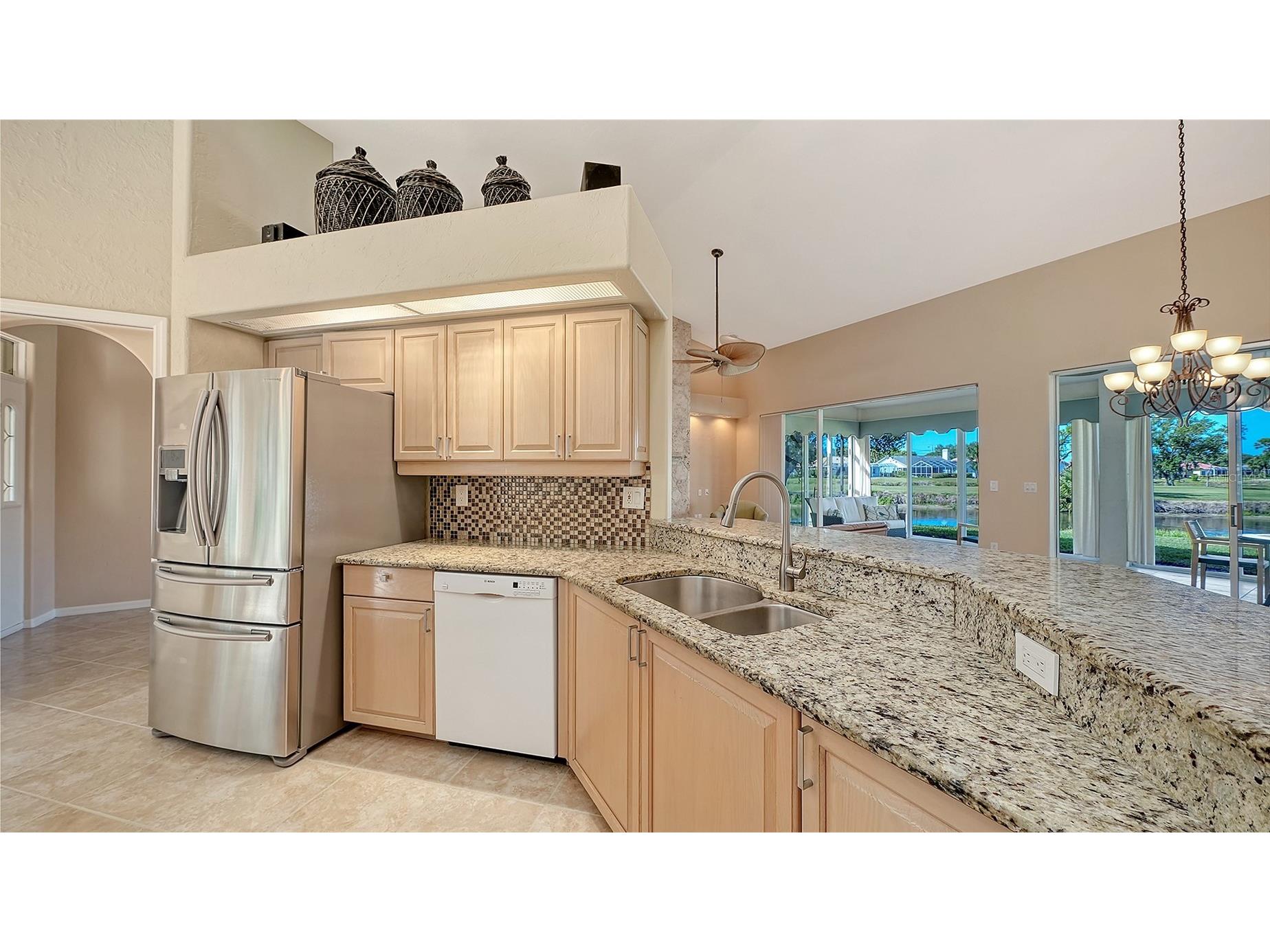 2869 Sandringham Place Sarasota FL 34235 A4691164 image15
