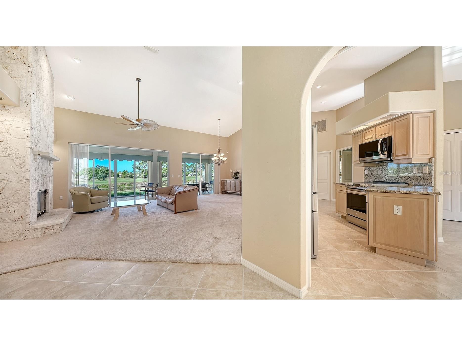2869 Sandringham Place Sarasota FL 34235 A4691164 image19