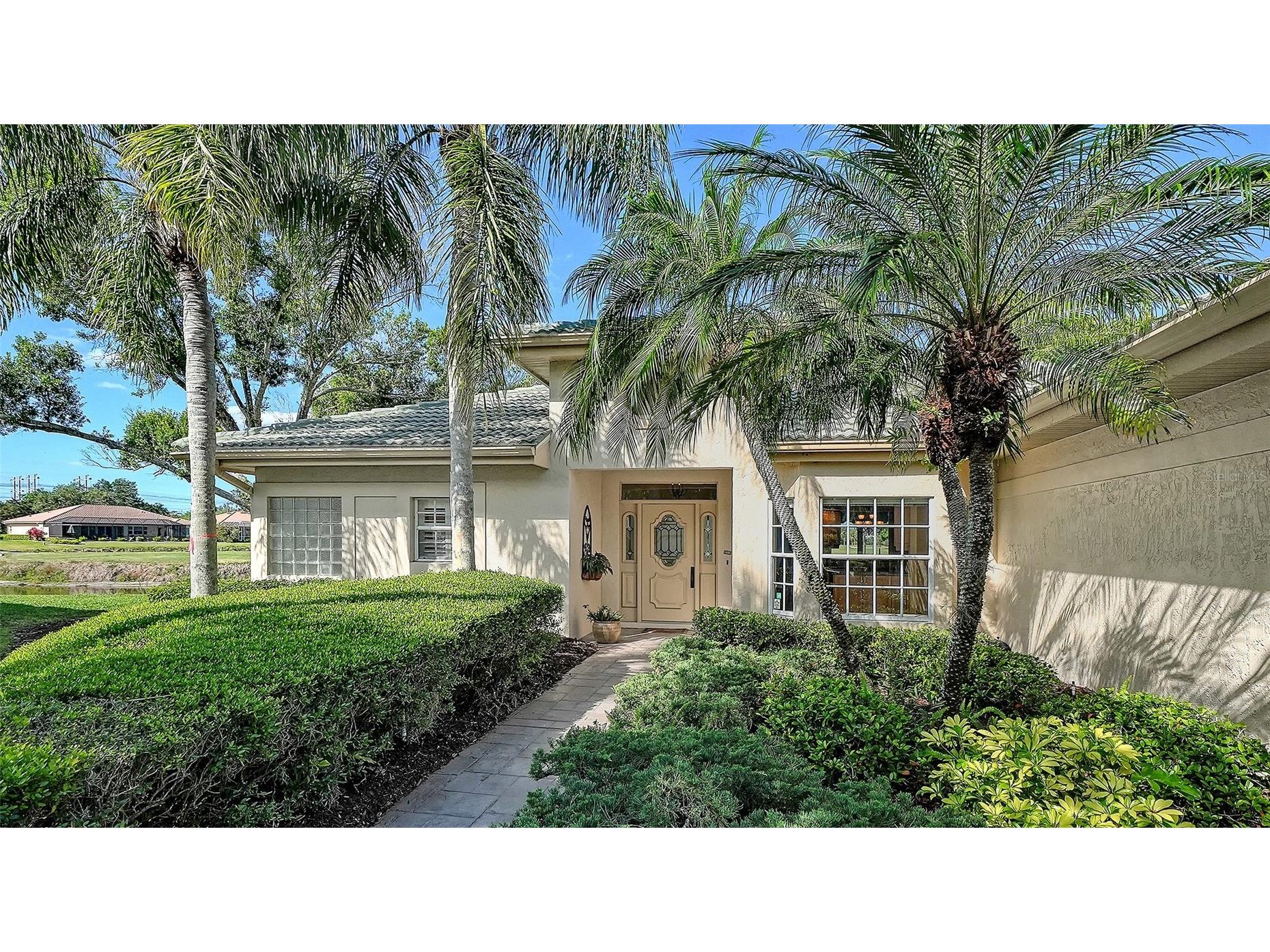2869 Sandringham Place Sarasota FL 34235 A4691164 image26