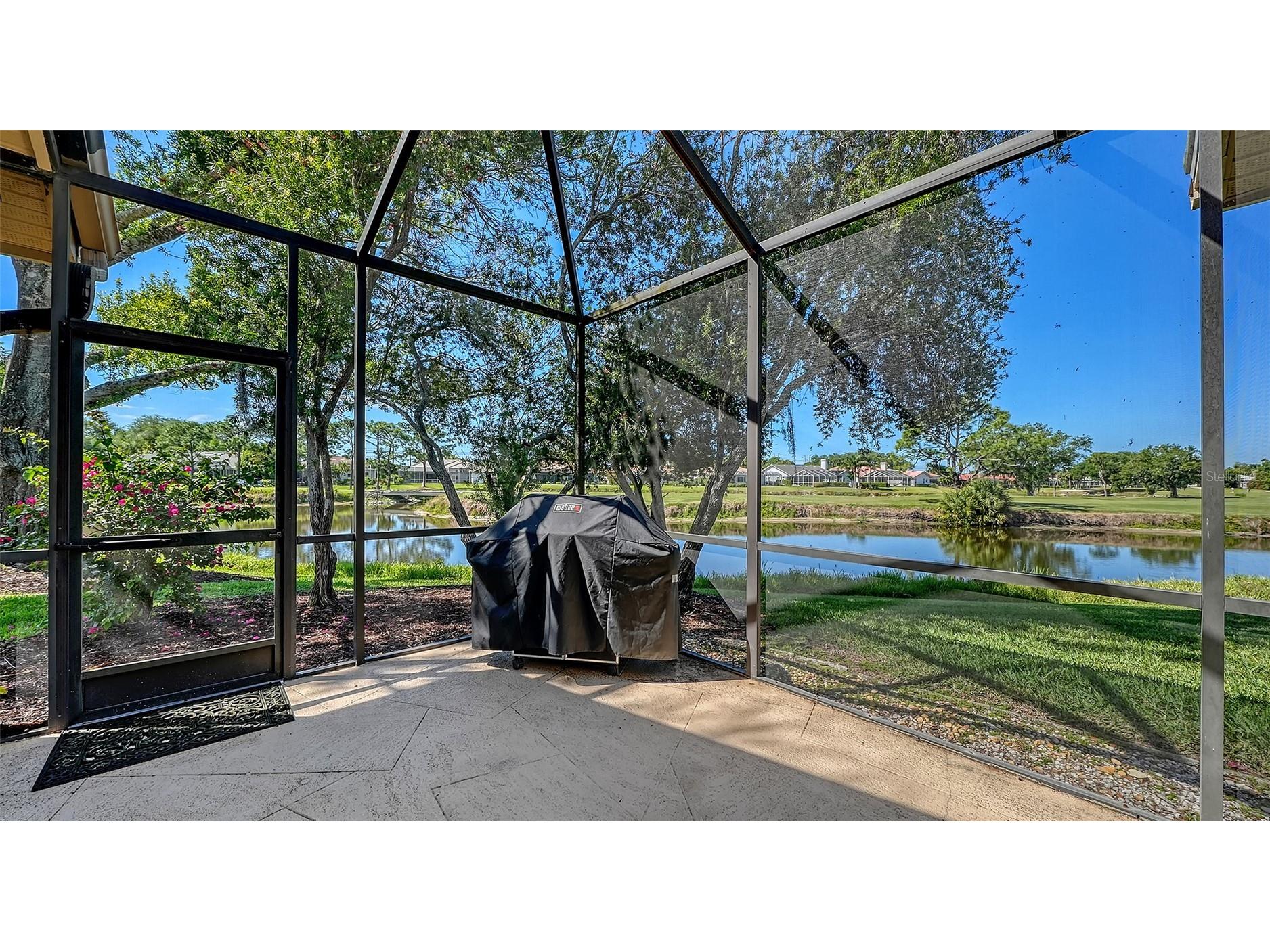 2869 Sandringham Place Sarasota FL 34235 A4691164 image7