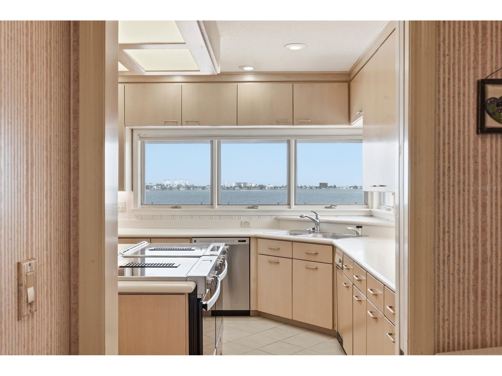 2869 Seabreeze Drive S Gulfport FL 33707 - BOCA CIEGA BAY TB8523477 image18