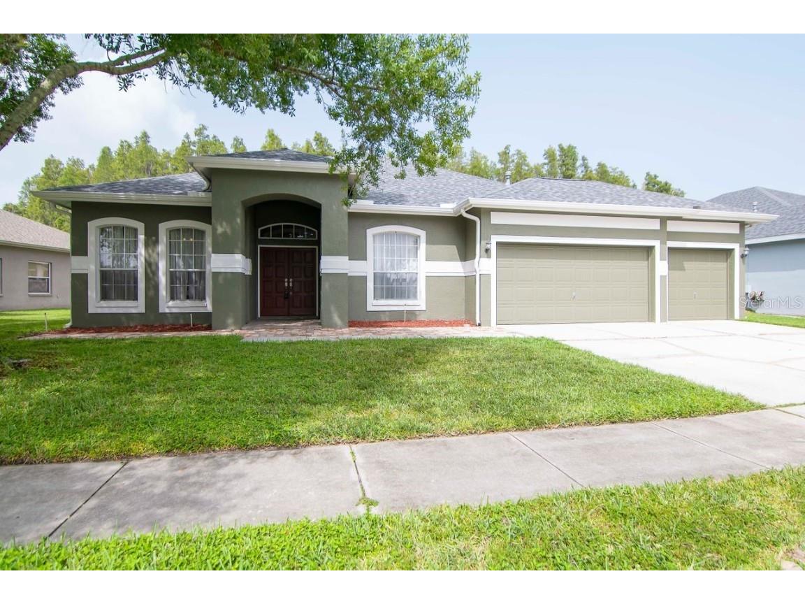 28701 Falling Leaves Way Wesley Chapel FL 33543 U8214572 image1