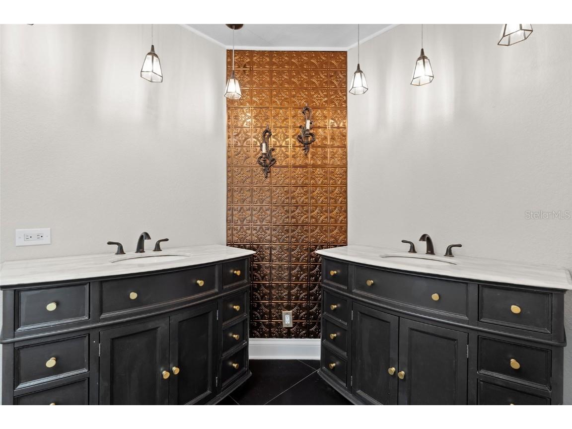 2872 Hammock Drive Plant City FL 33566 TB8419175 image32