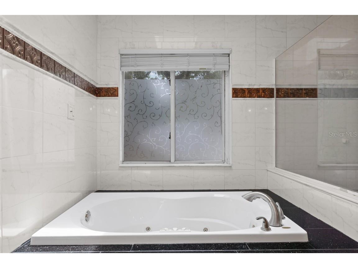 2872 Hammock Drive Plant City FL 33566 TB8419175 image33