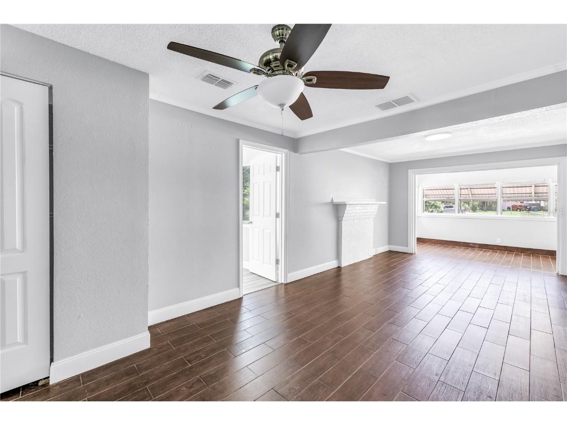 2875 13th Avenue N Saint Petersburg FL 33713 TB8416704 image12