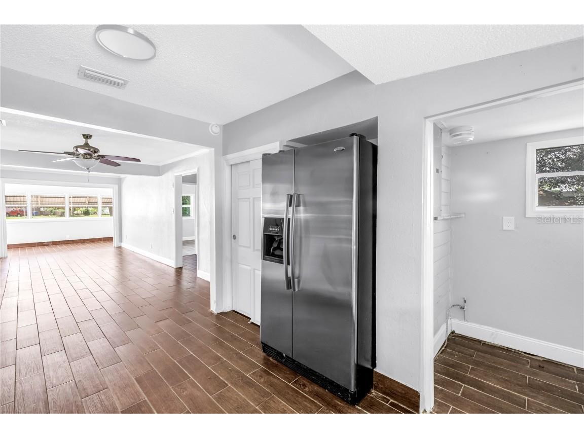 2875 13th Avenue N Saint Petersburg FL 33713 TB8416704 image15