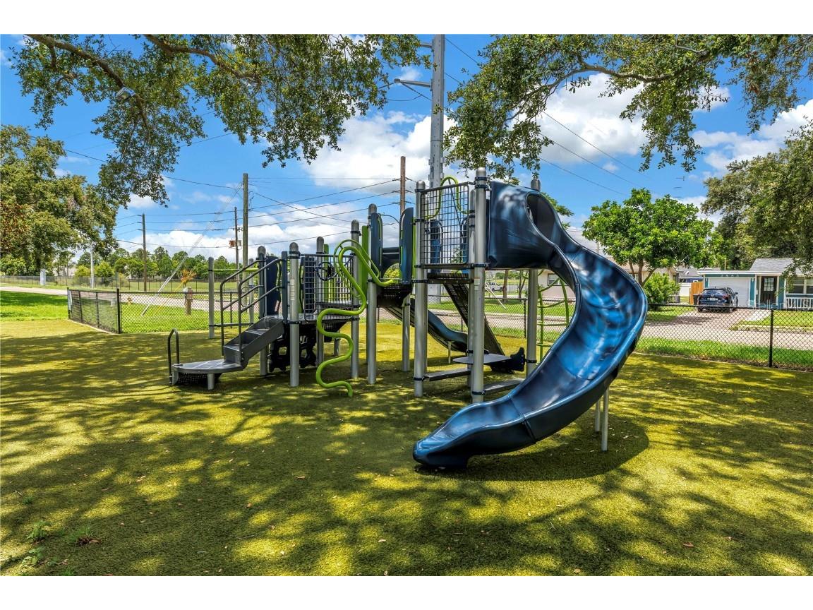 2875 13th Avenue N Saint Petersburg FL 33713 TB8416704 image34