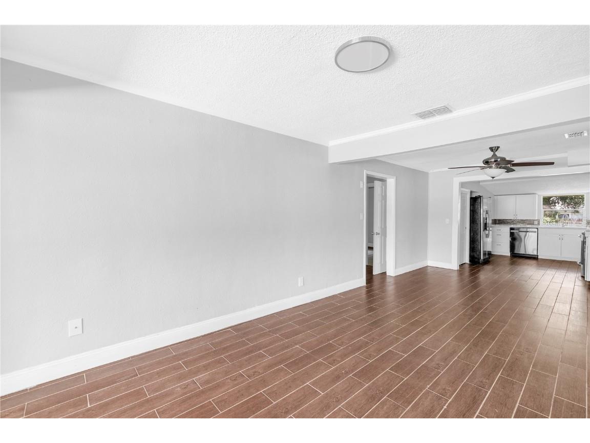 2875 13th Avenue N Saint Petersburg FL 33713 TB8416704 image9