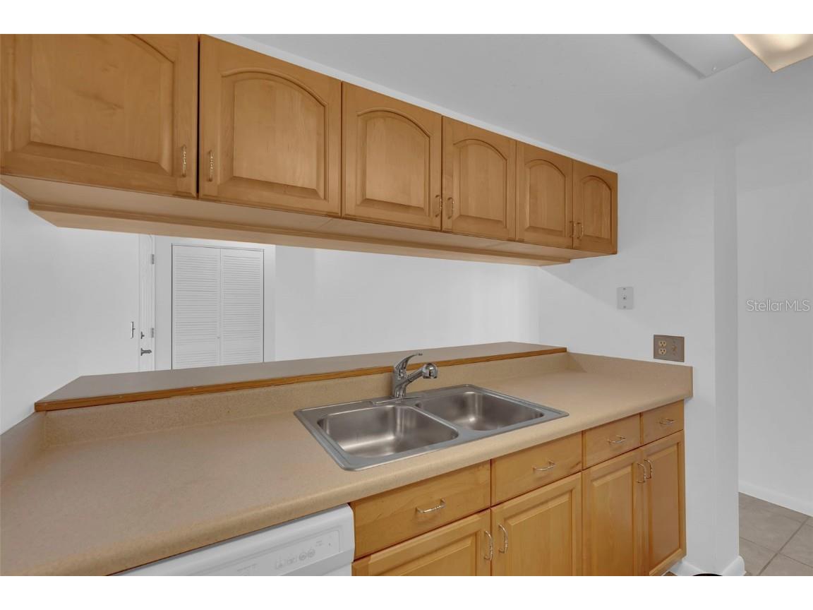 2875 Palm Beach Boulevard #205 Fort Myers FL 33916 C7517194 image11