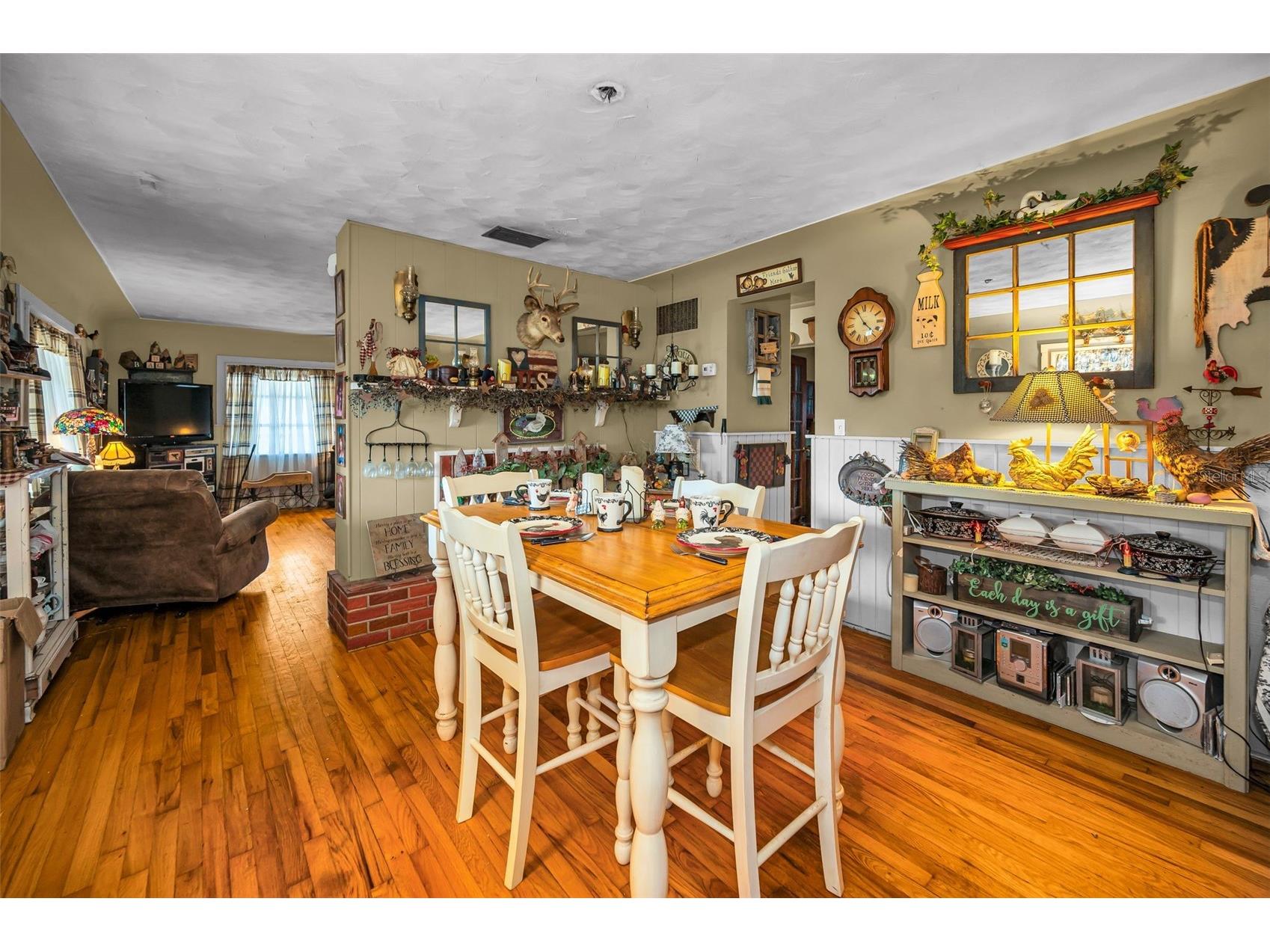 2876 30th Avenue N Saint Petersburg FL 33713 TB8500662 image19