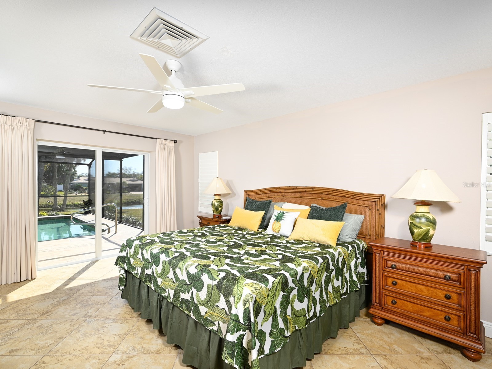 2876 Hardee Drive Sarasota FL 34231 - GULF GATE WOODS A4682244 image18