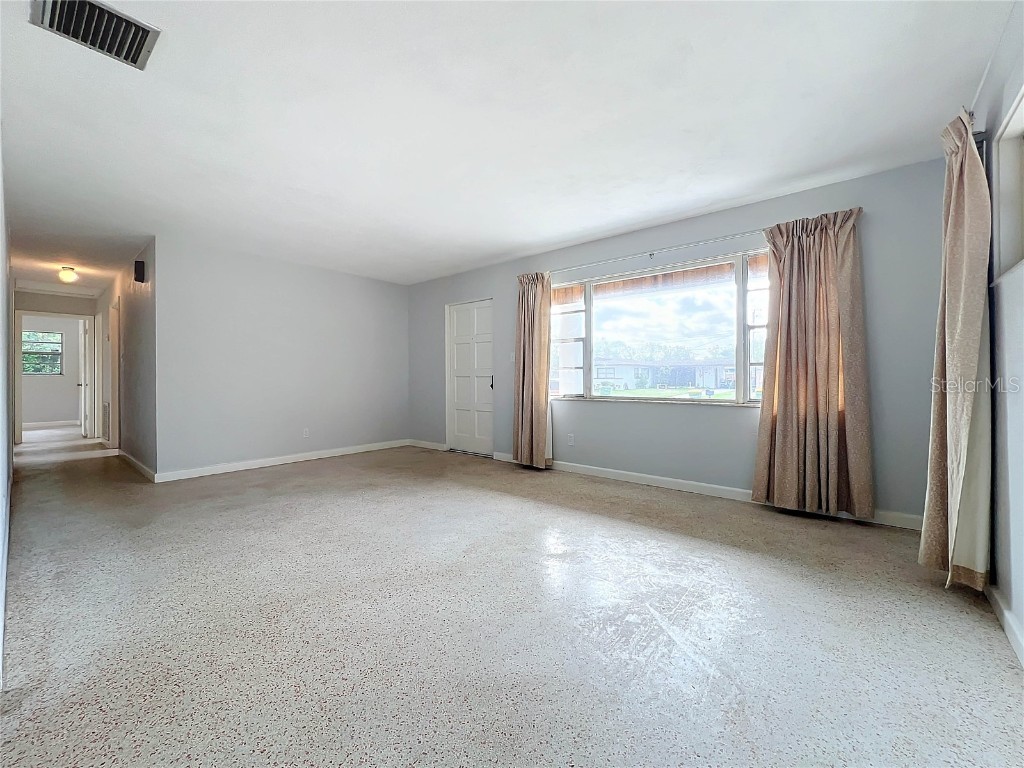 2877 Michigan Street Sarasota FL 34237 A4676851 image10