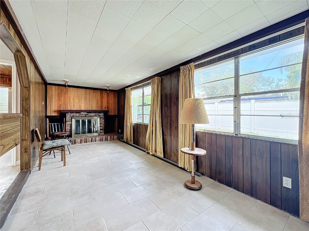 2877 Michigan Street Sarasota FL 34237 A4676851 image24