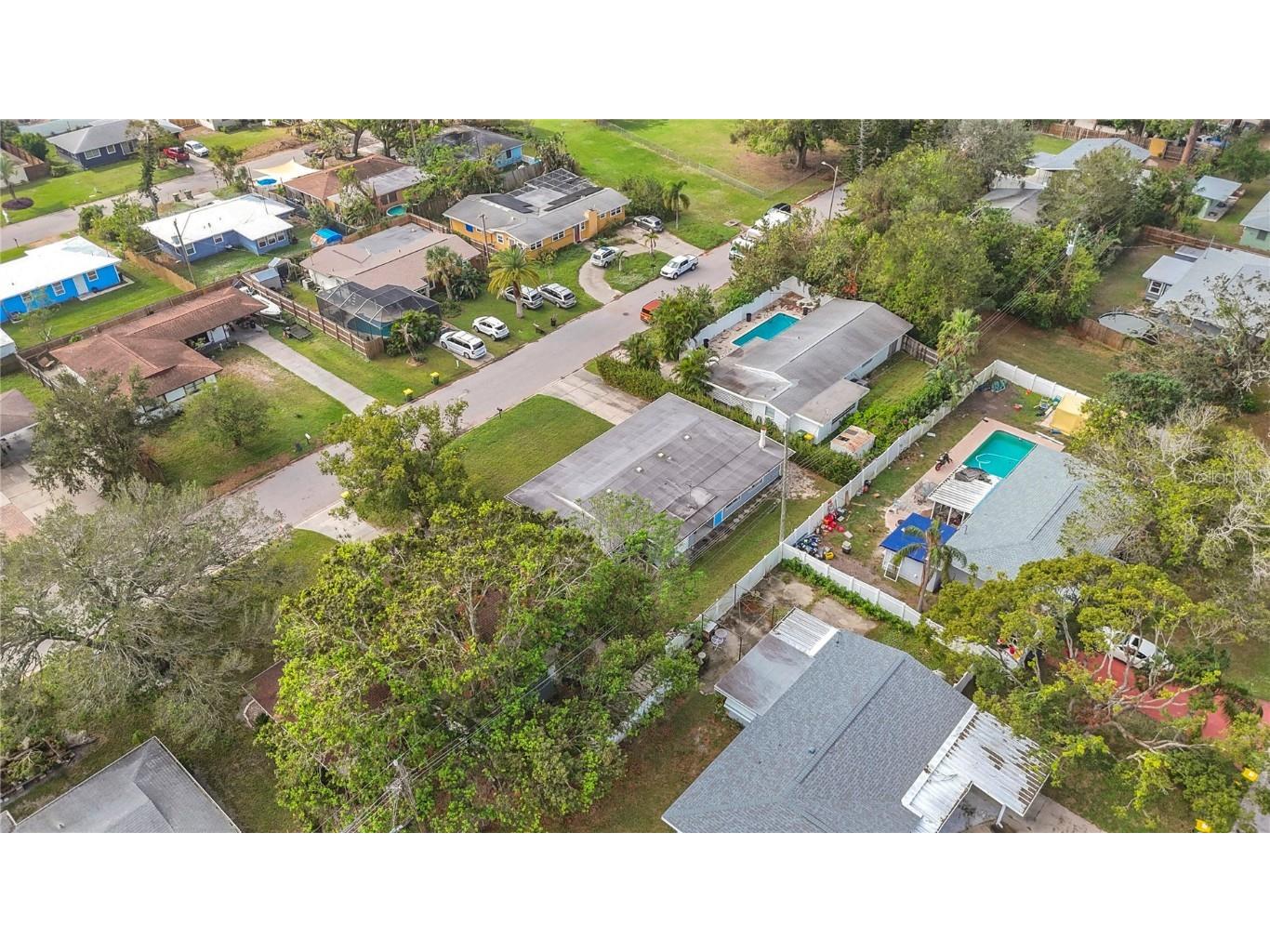 2877 Michigan Street Sarasota FL 34237 A4676851 image46