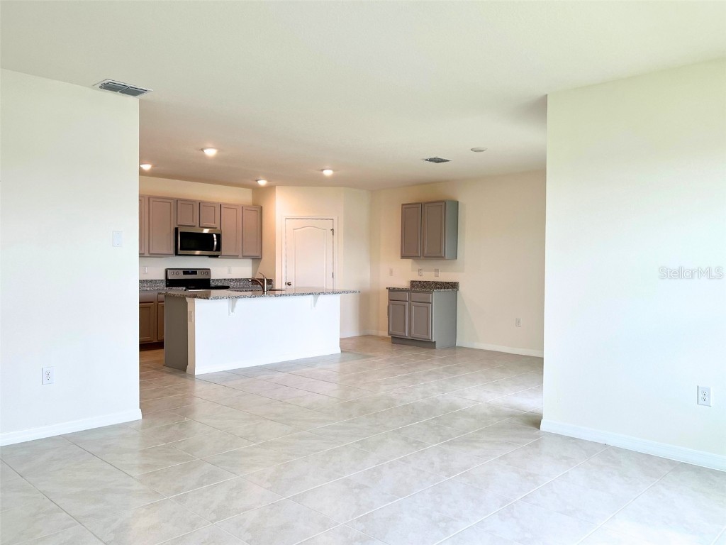 2877 Sunridge Loop Saint Cloud FL 34771 O6279771 image4