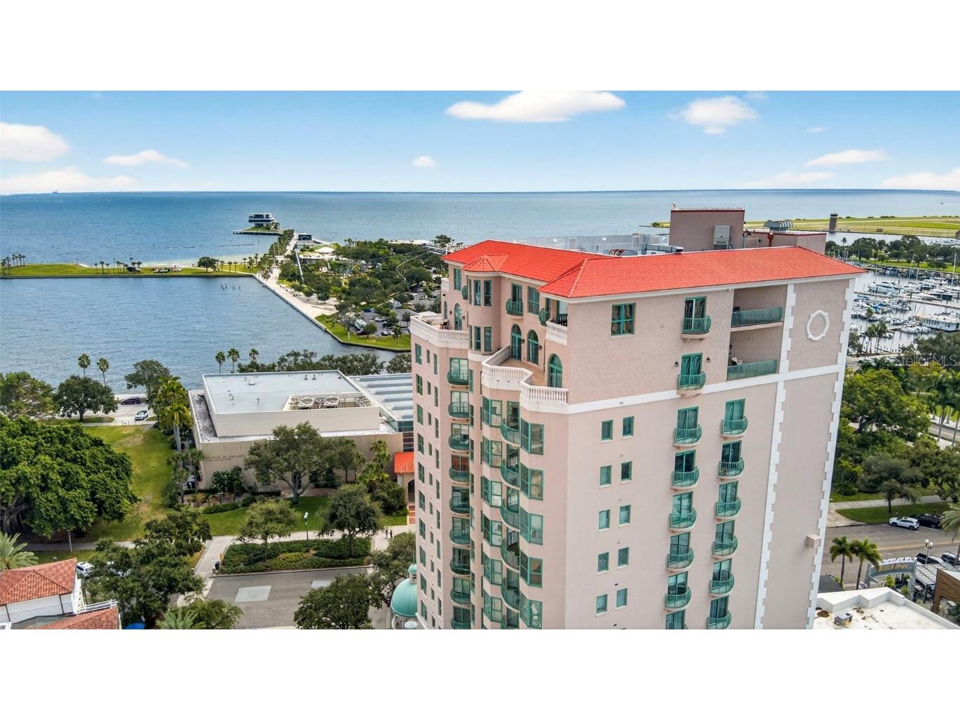 288 Beach Drive NE #4B Saint Petersburg FL 33701 TB8451501 image1
