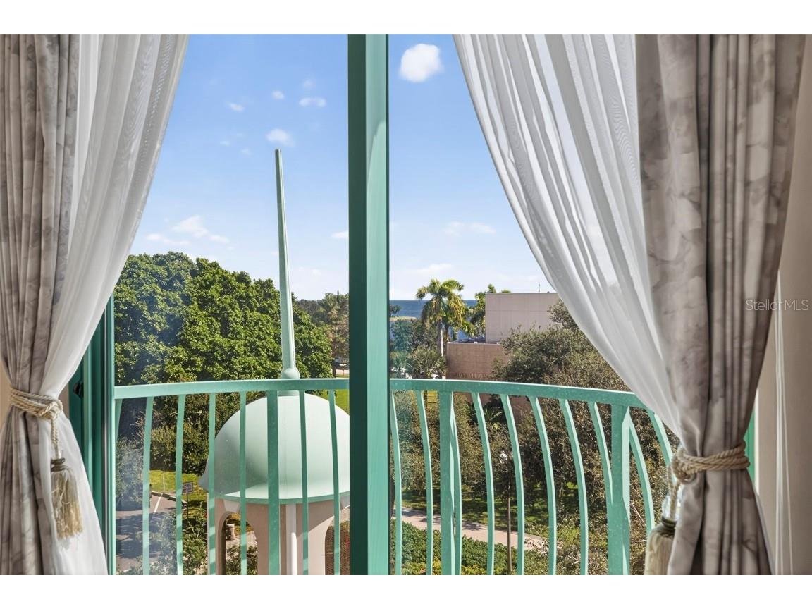 288 Beach Drive NE #4B Saint Petersburg FL 33701 TB8451501 image40