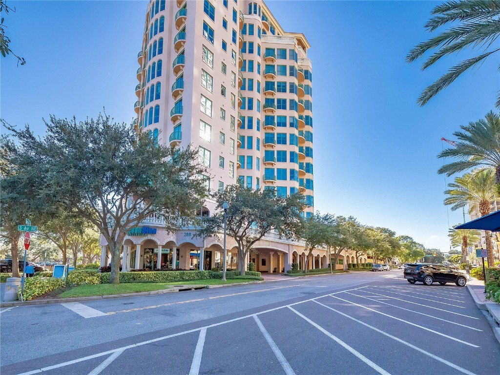 288 Beach Drive NE #6A Saint Petersburg FL 33701 - TAMPA BAY U8197682 image1