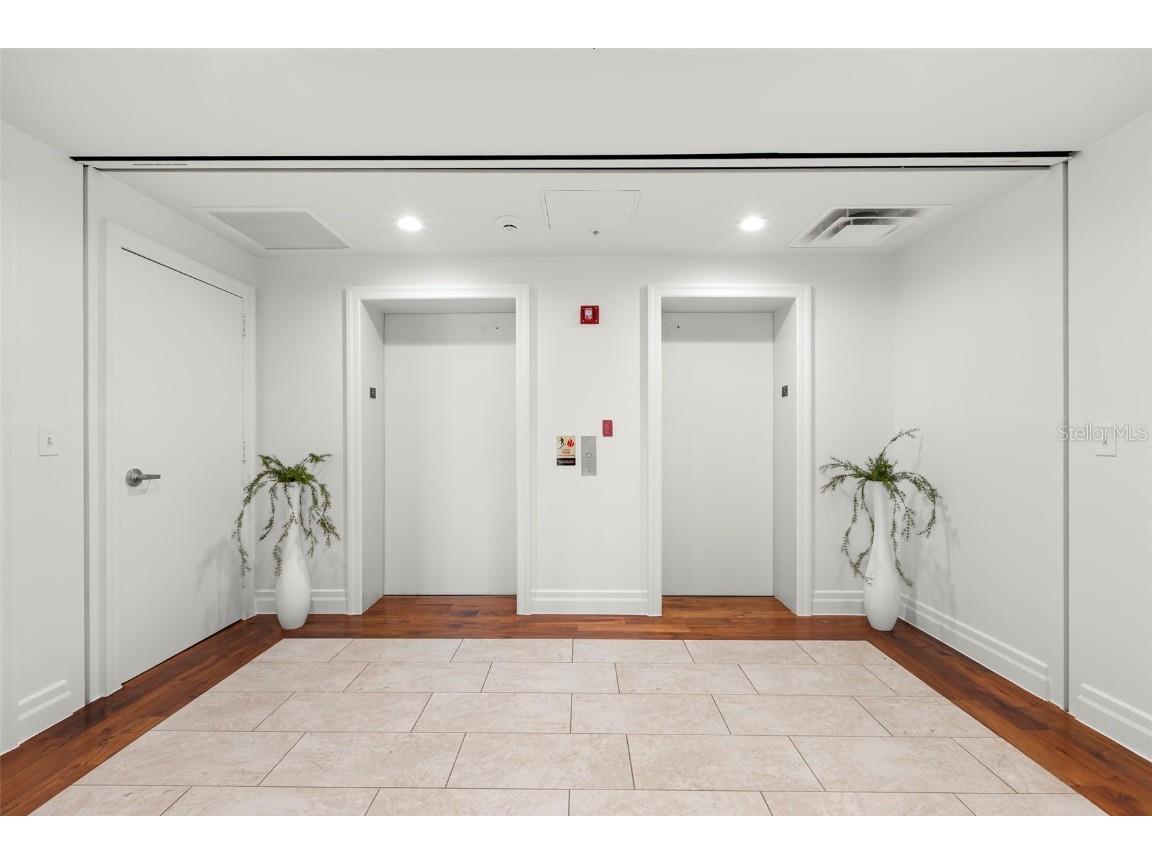 288 Beach Drive NE #PH-2A Saint Petersburg FL 33701 TB8440149 image17