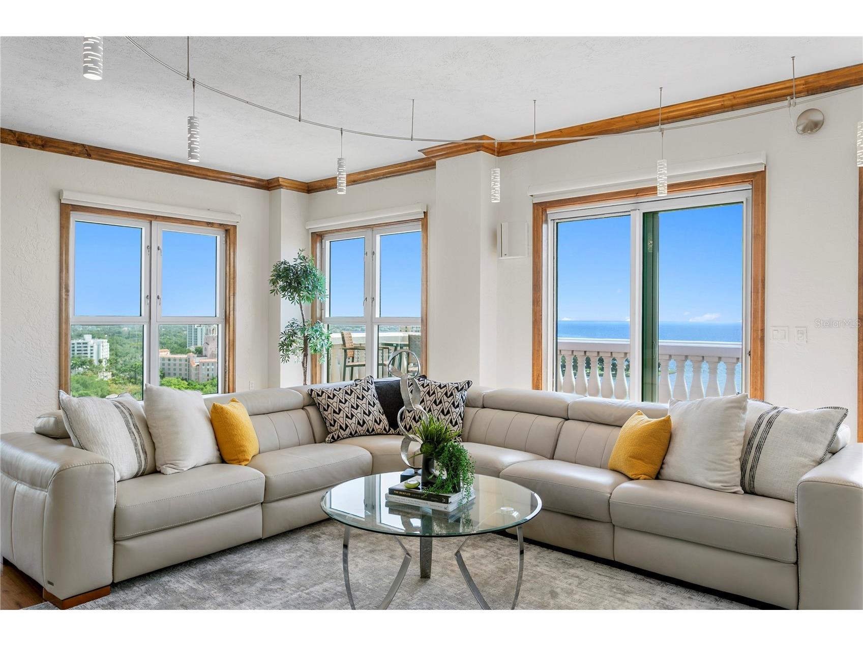 288 Beach Drive NE #PH-2A Saint Petersburg FL 33701 TB8516539 image13