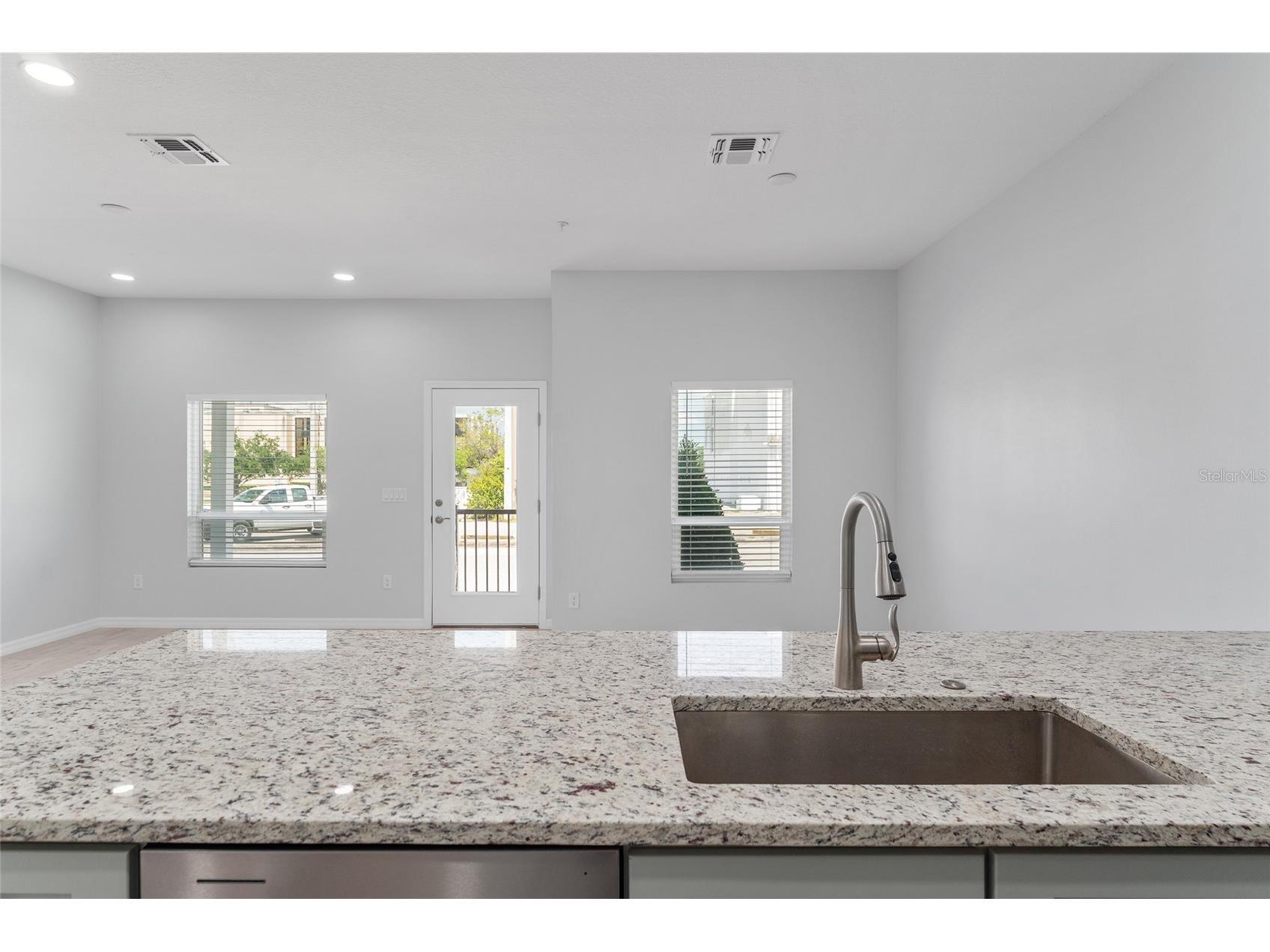 288 N Oak Avenue Sanford FL 32771 O6371083 image6