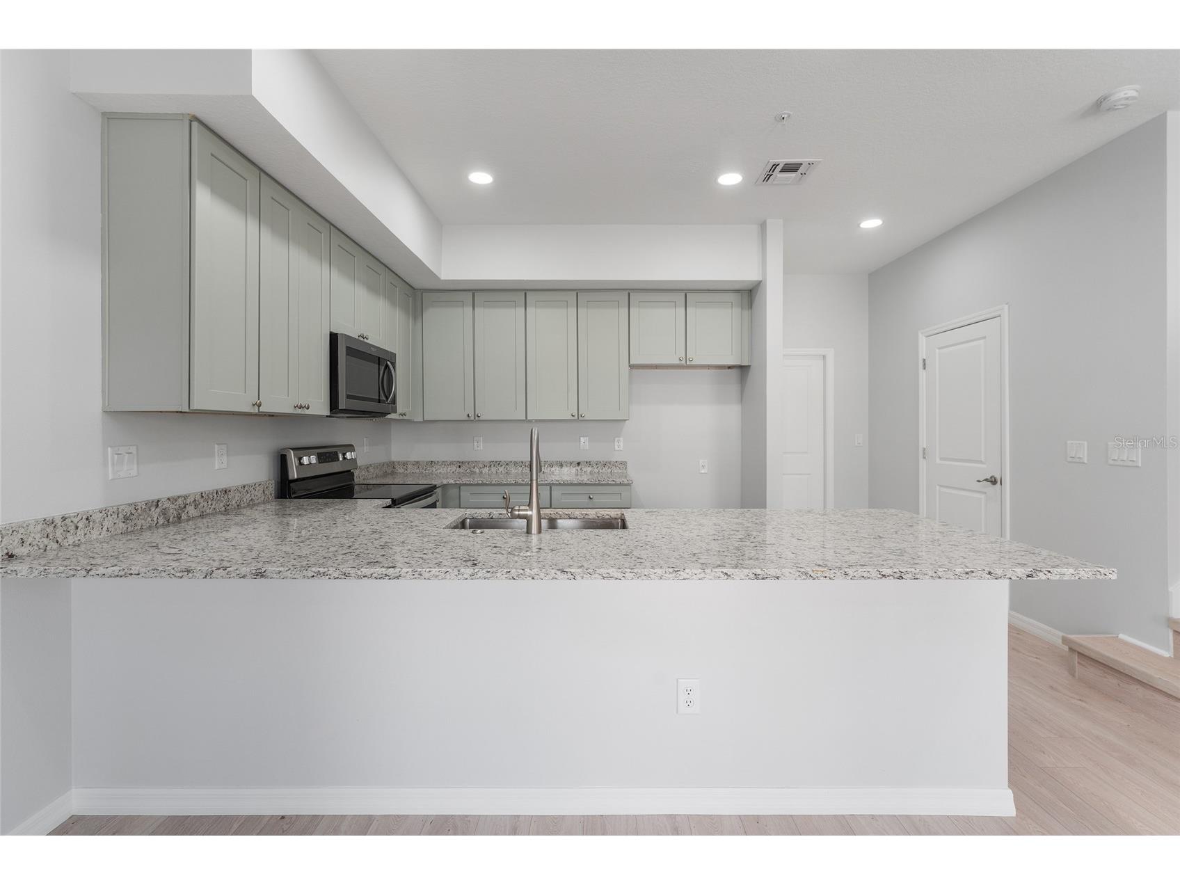 288 N Oak Avenue Sanford FL 32771 O6371083 image9