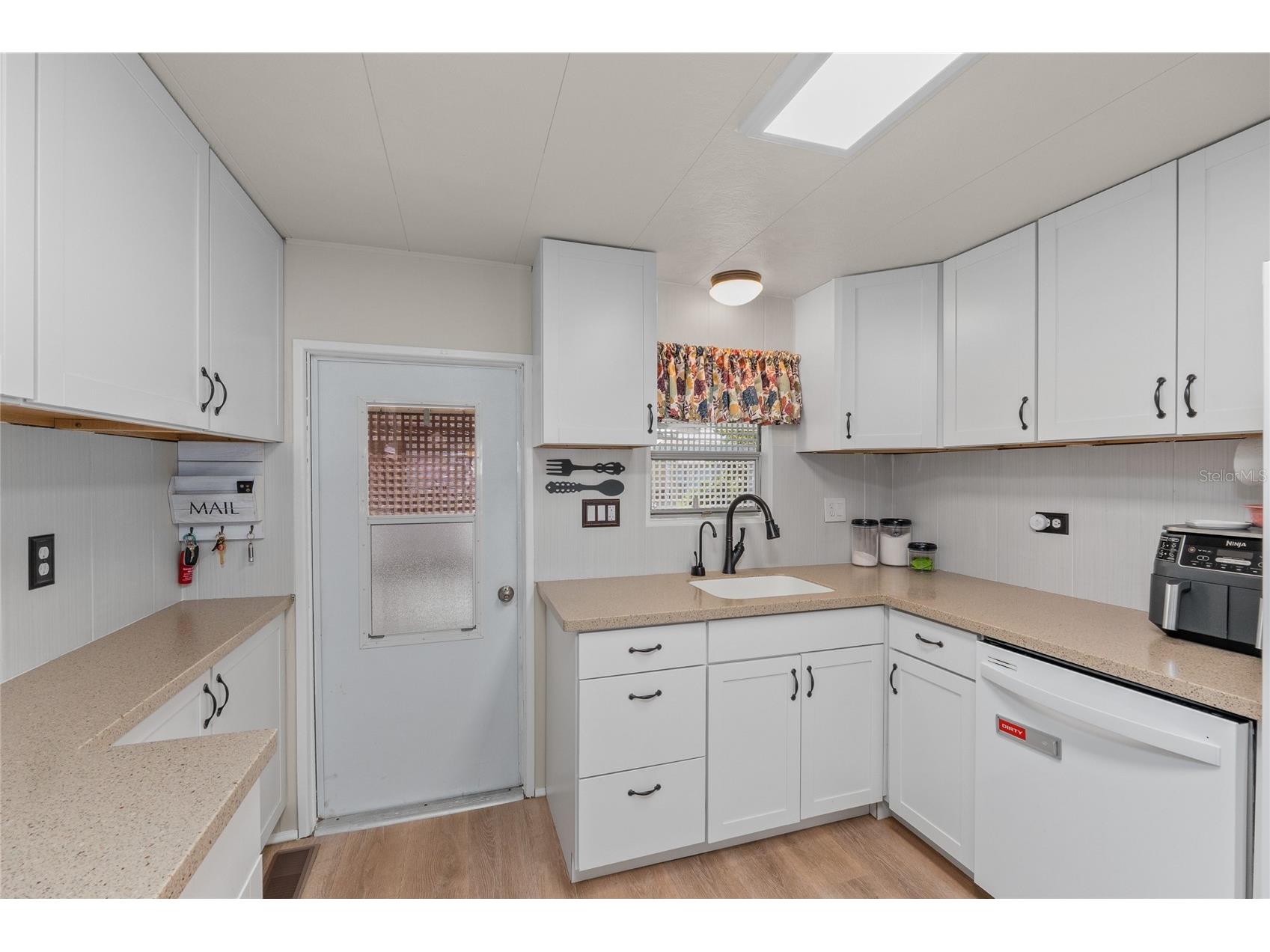 288 Salem Avenue #3 Palm Harbor FL 34684 - LAKE TARPON TB8433132 image36