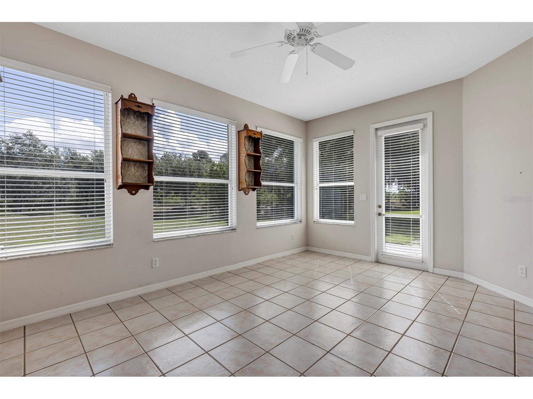 2880 Mediterranean Loop Tavares FL 32778 - HARRIS CHAIN OF LAKES V4949237 image10