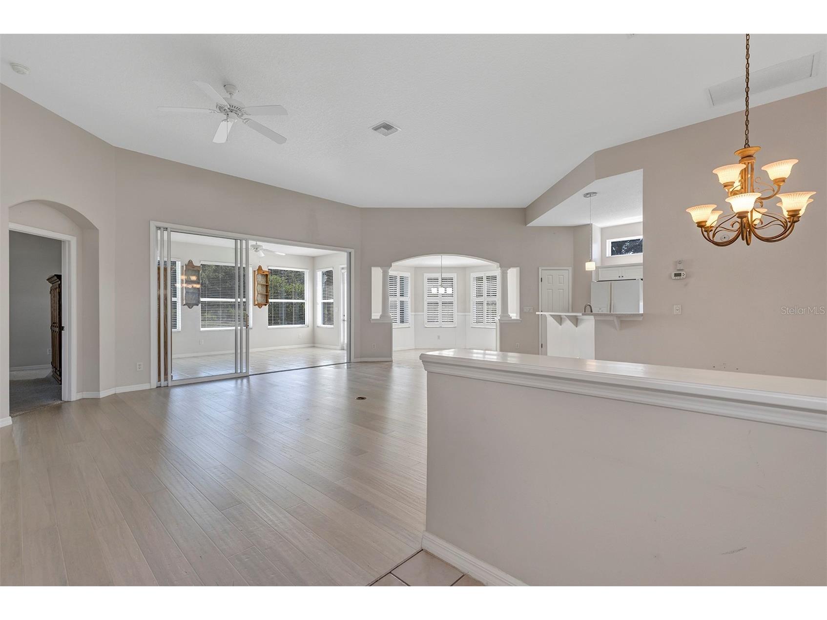 2880 Mediterranean Loop Tavares FL 32778 - HARRIS CHAIN OF LAKES V4949237 image5