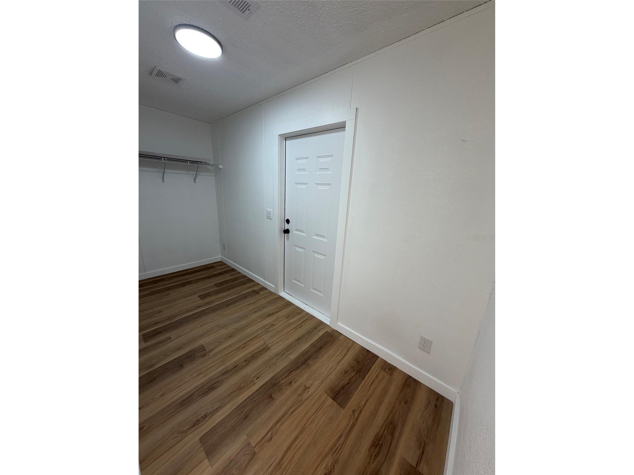 28834 Hubbard Street Leesburg FL 34748 TB8469694 image14