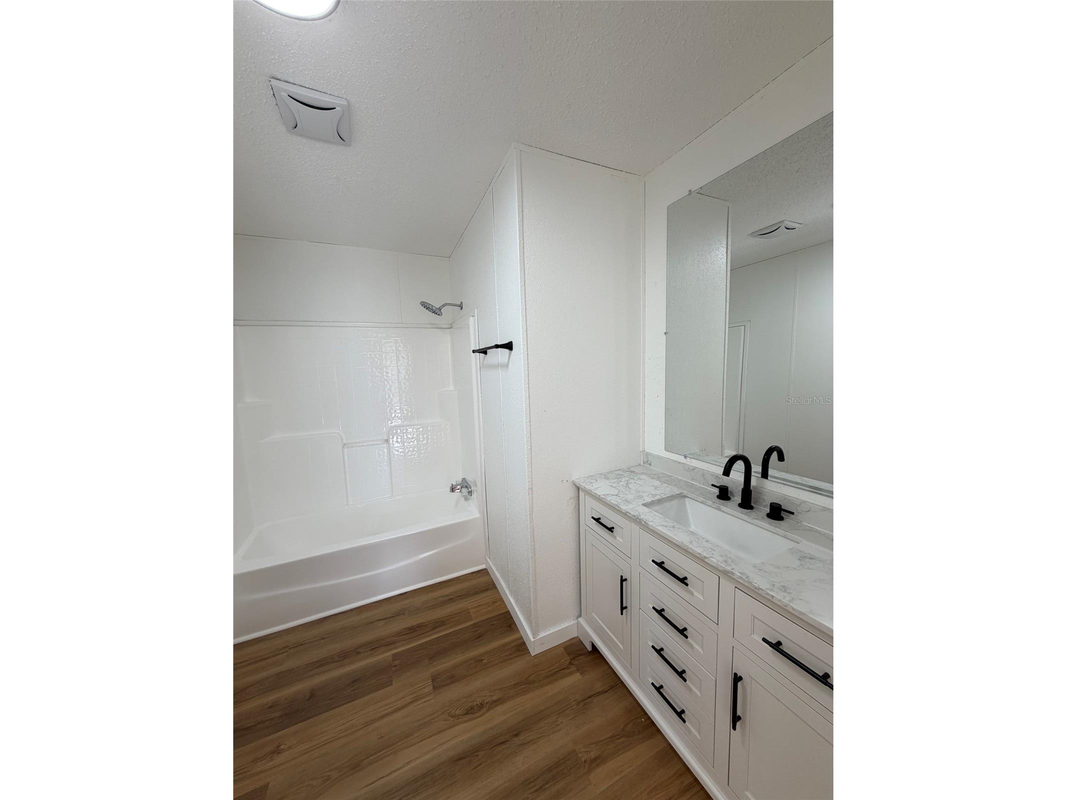 28834 Hubbard Street Leesburg FL 34748 TB8469694 image21