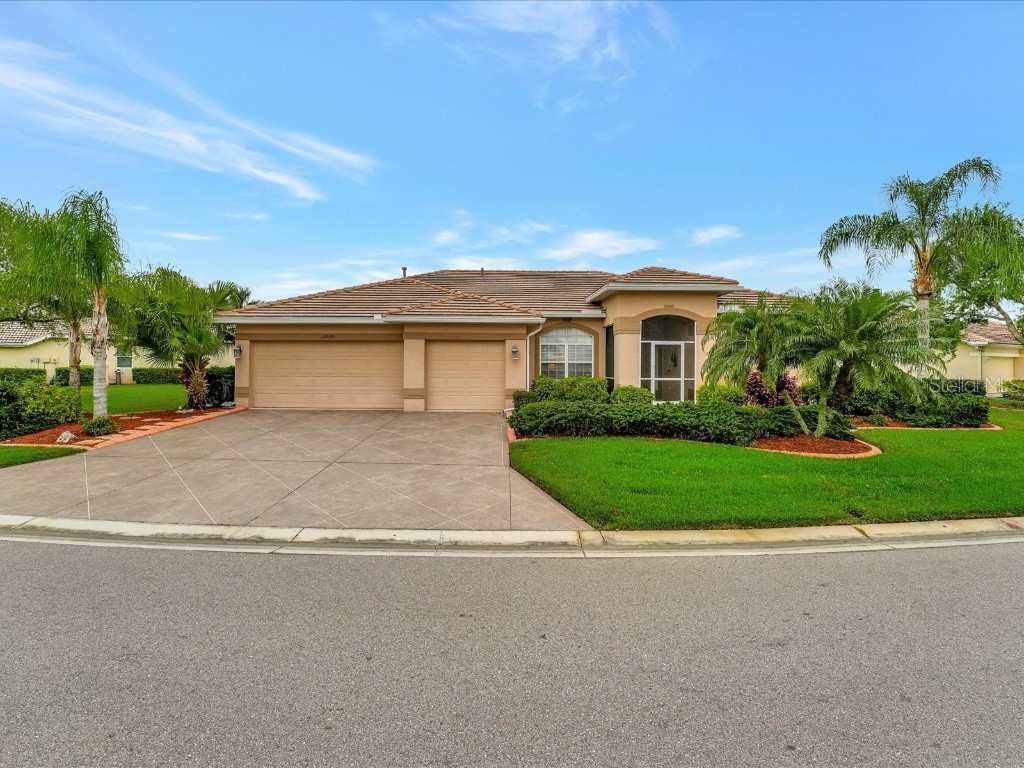 2885 Seasons Boulevard Sarasota FL 34240 A4603495 image1