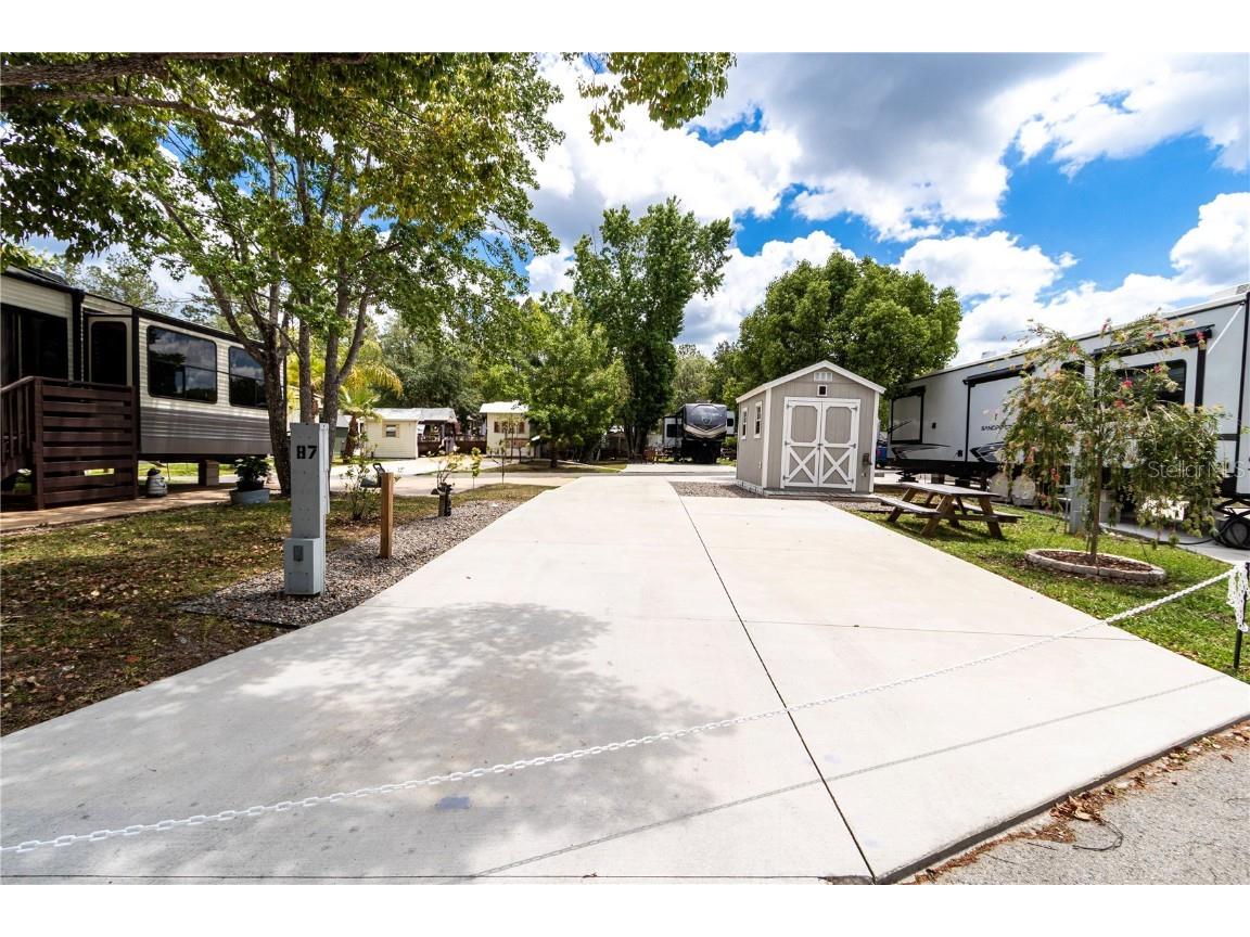 2886 NE 104th Avenue Silver Springs FL 34488 - OCKLAWAHA RIVER OM700324 image1