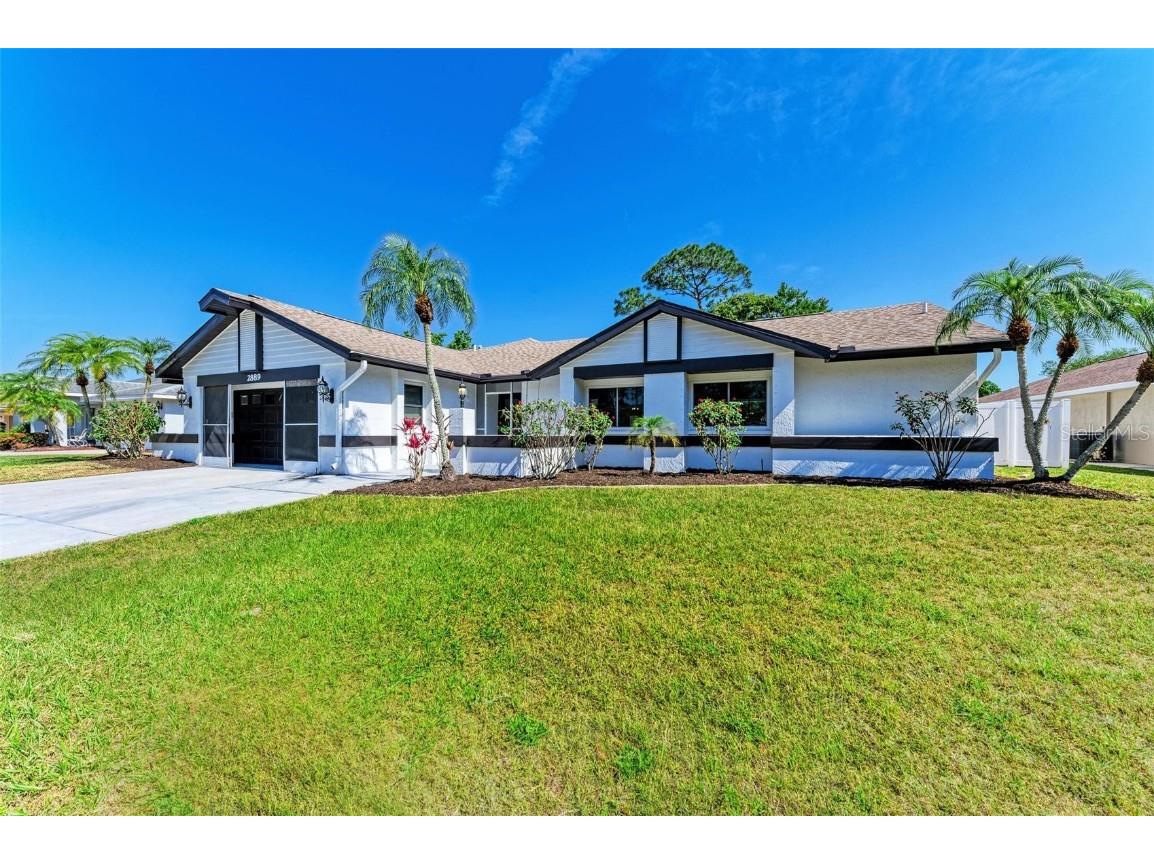 2889 48th Way E Bradenton FL 34203 A4608758 image1