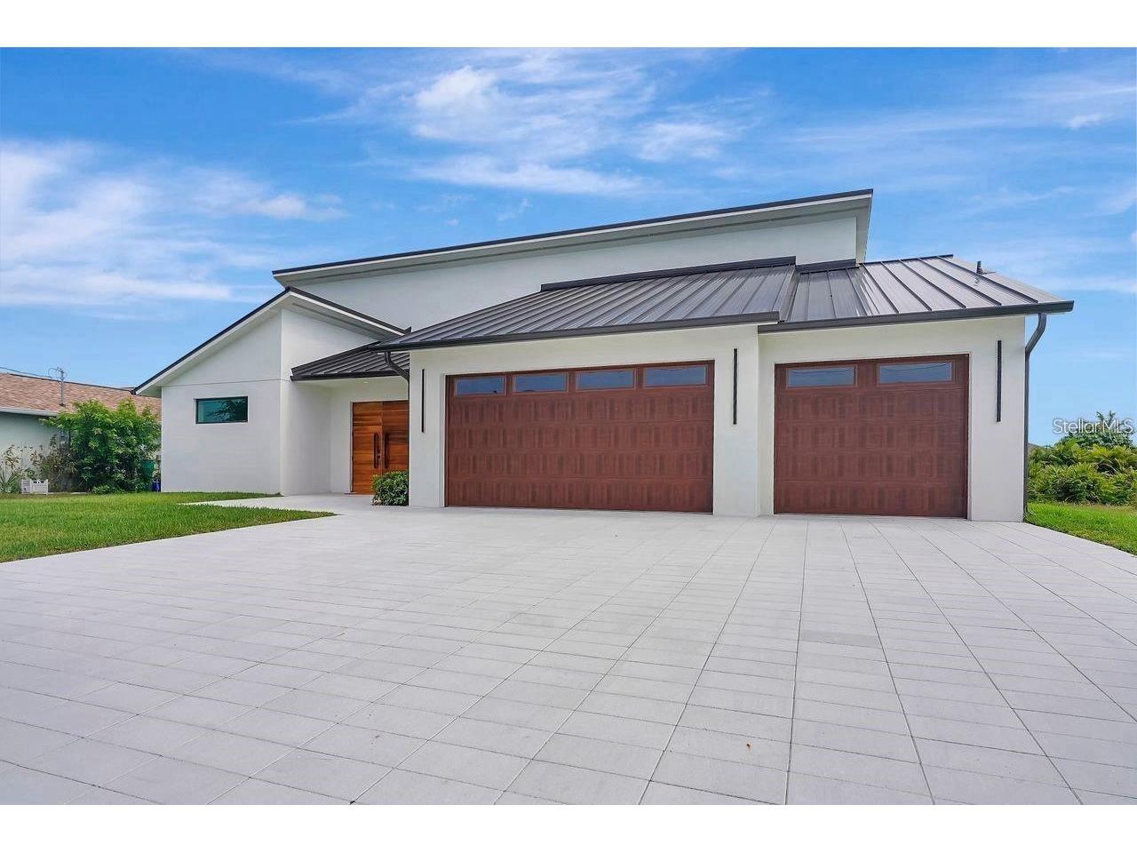 289 Long Meadow Lane Rotonda West FL 33947 A4688262 image1