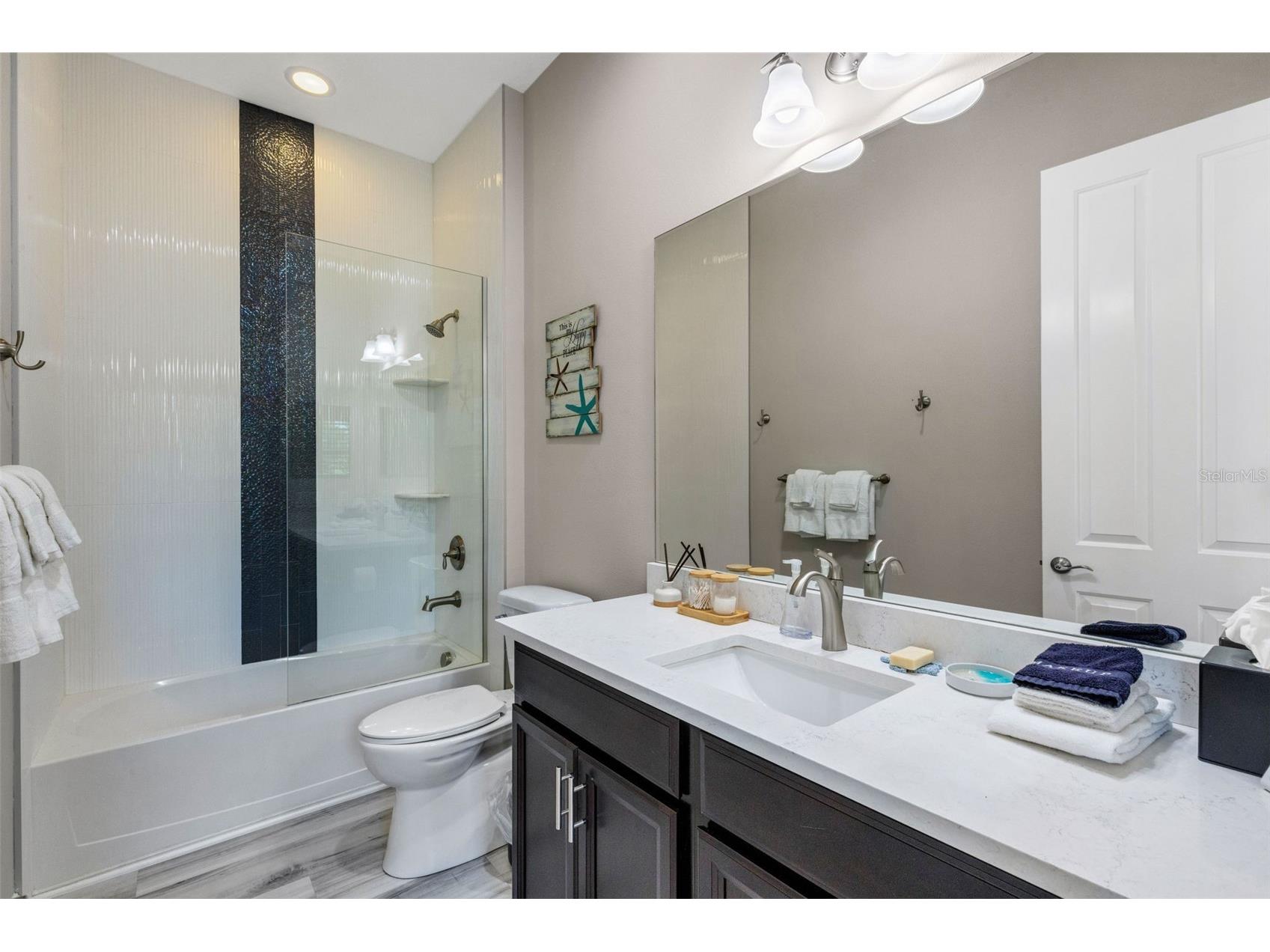 289 Sapphire Lake Drive #202 Bradenton FL 34209 A4698528 image33