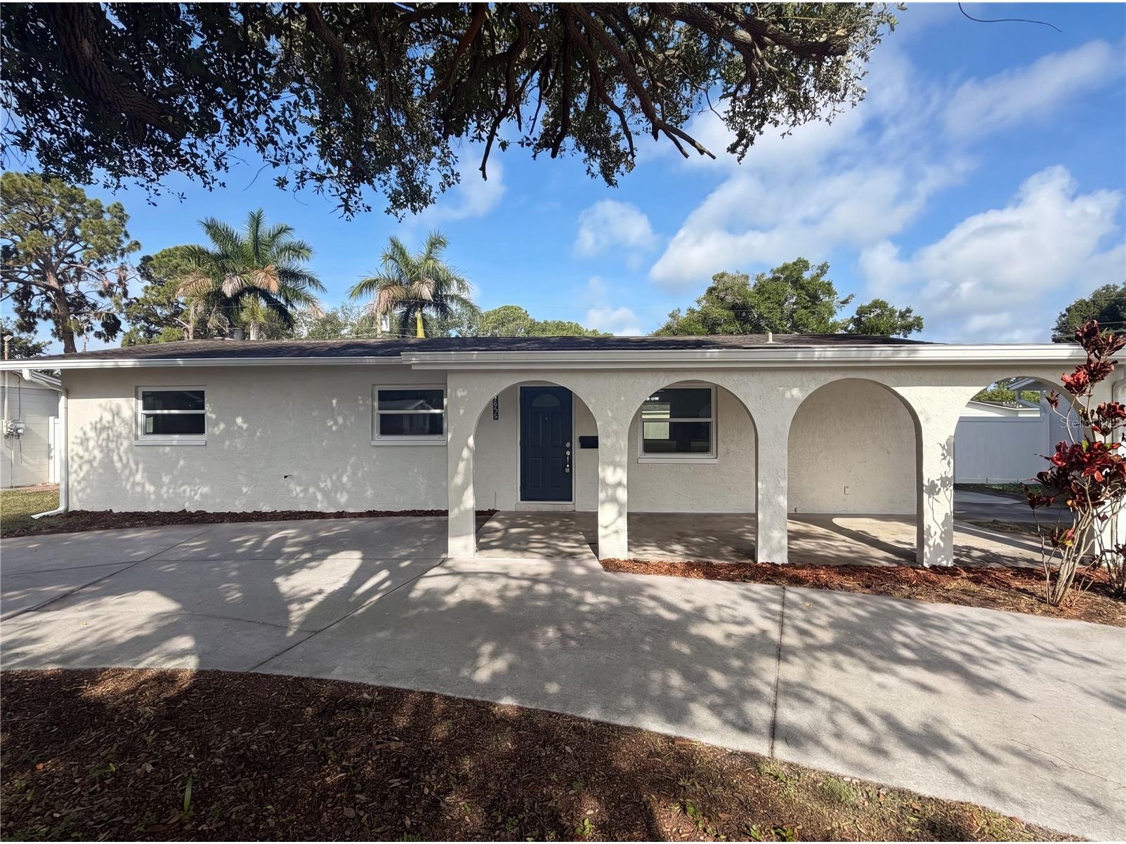 2890 53rd Street N Saint Petersburg FL 33710 O6412254 image1