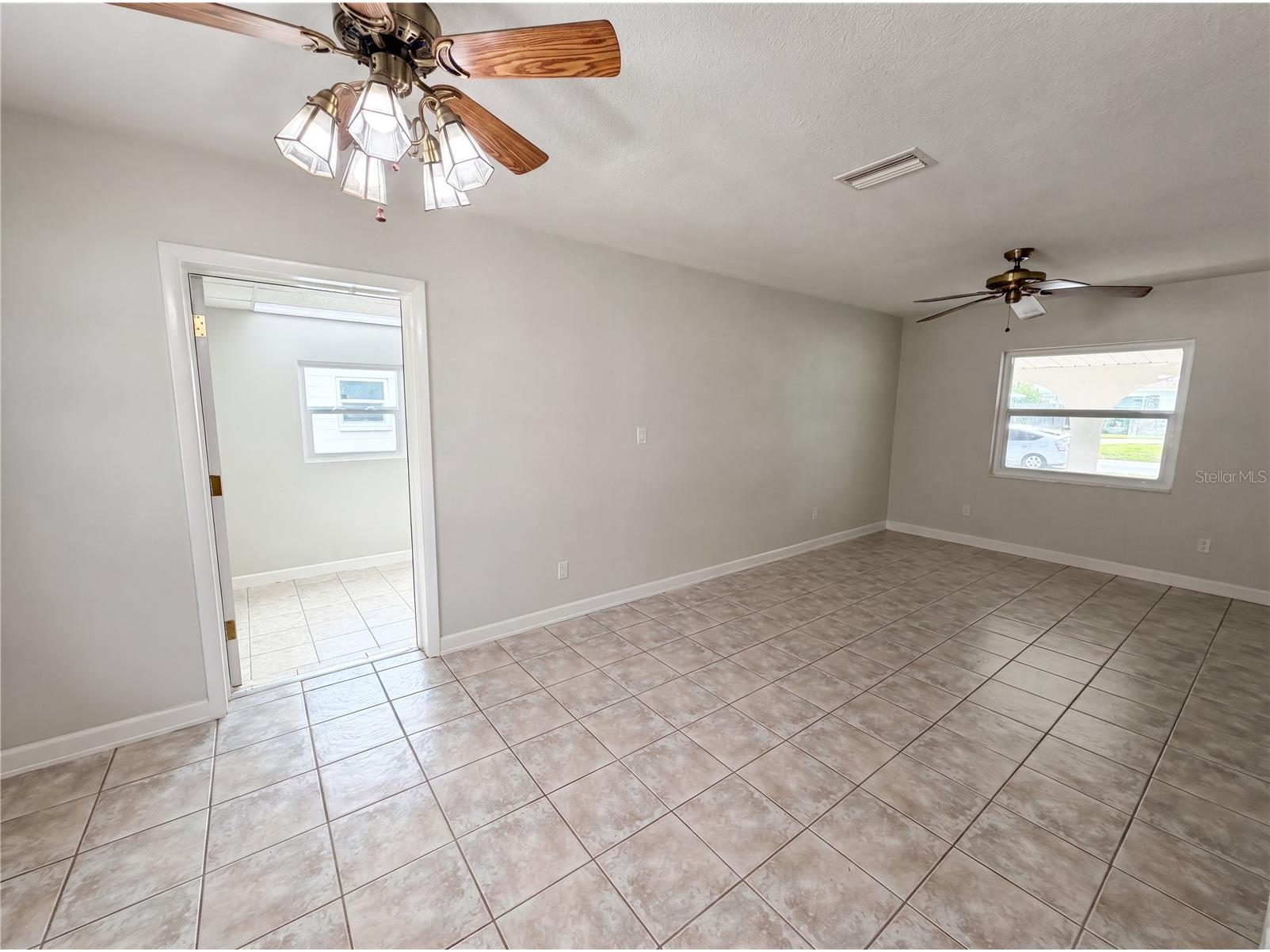 2890 53rd Street N Saint Petersburg FL 33710 O6412254 image12
