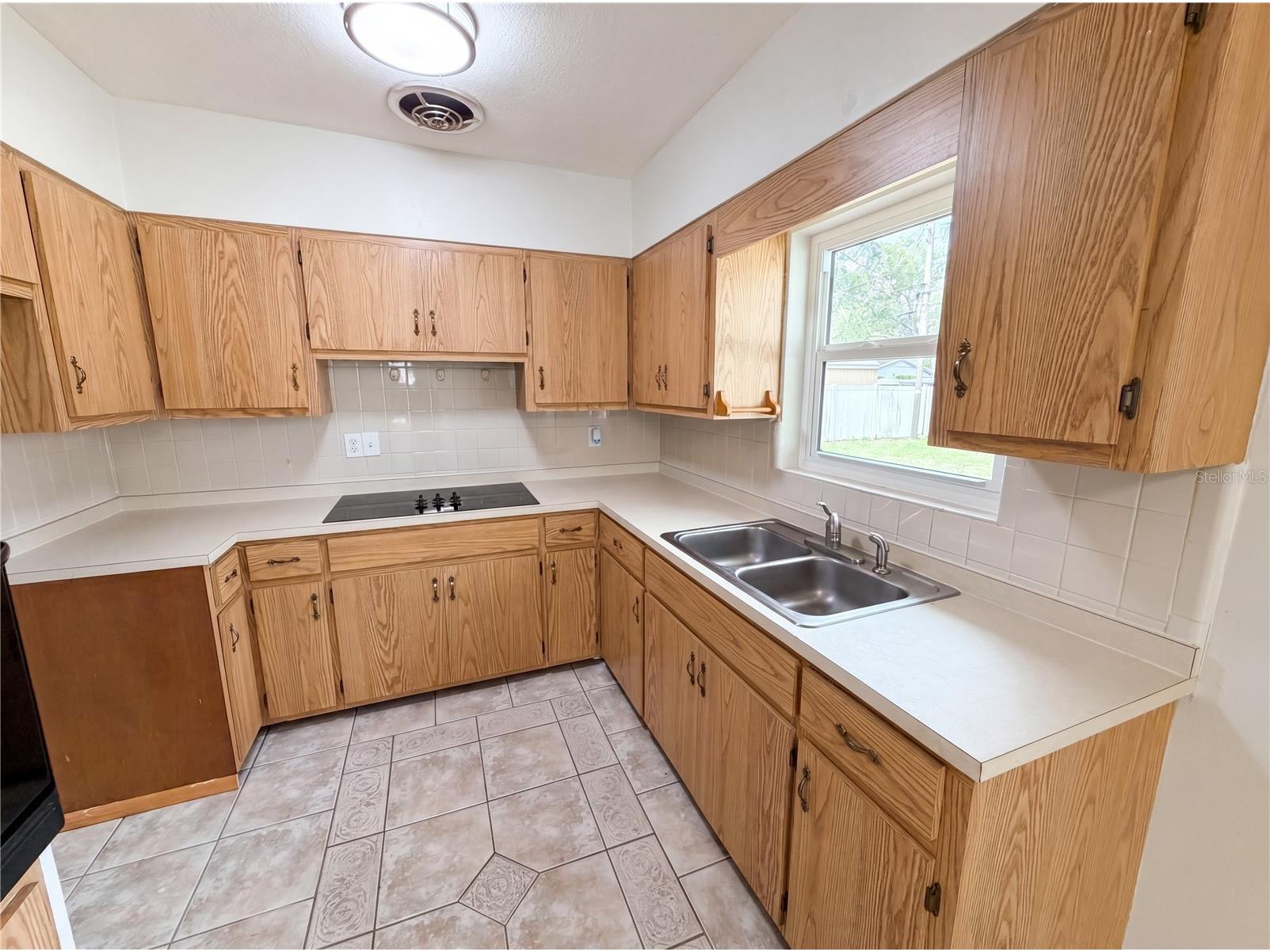 2890 53rd Street N Saint Petersburg FL 33710 O6412254 image15